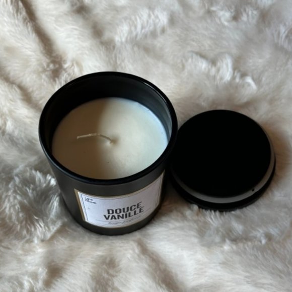 Life at Home Scented Candle Vanilla Cashmere New - Picture 3 of 9